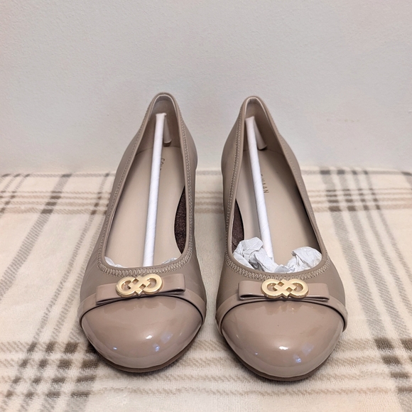 Cole Haan Waterproof Elsie Logo Wedge in Patent Maple Sugar Tan Color Size 6.5 - Picture 2 of 13